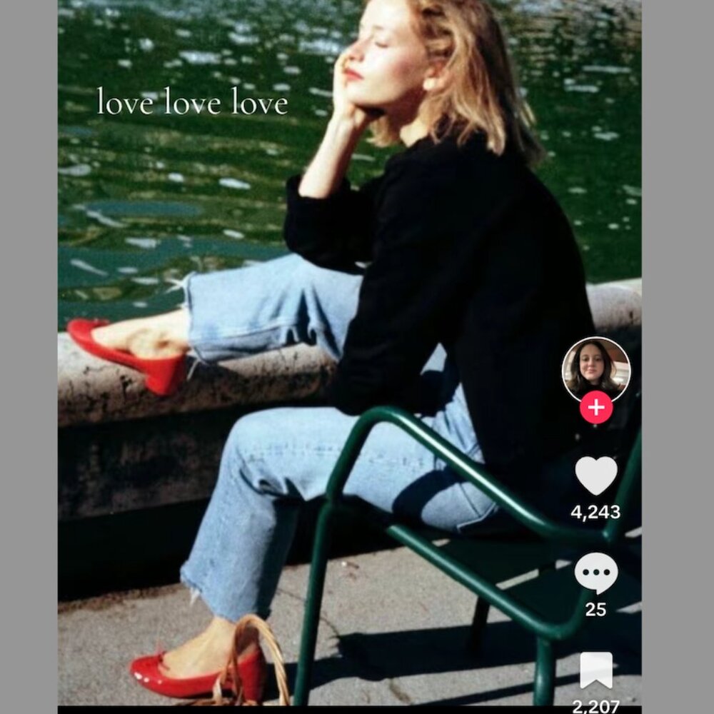 Stuart Weitzman Low Block Heel Cap Toes In Chanel… - image 1